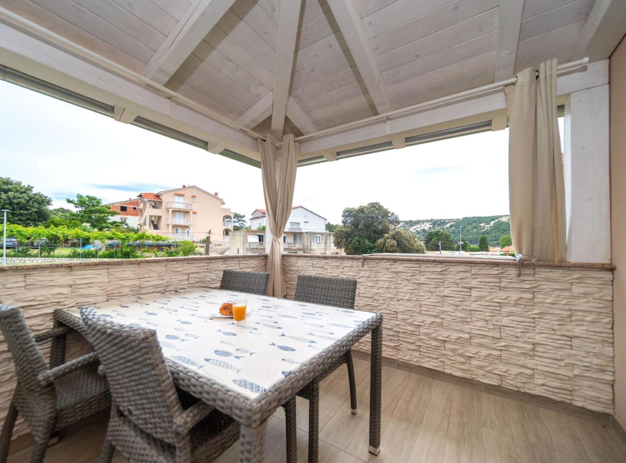 Apartmani Sabbioso Лопар Экстерьер фото